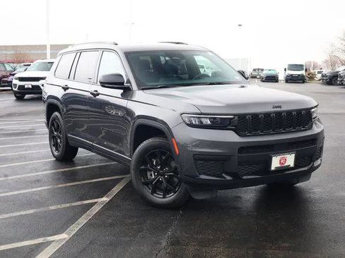 Certified 2024 Jeep Grand Cherokee L Laredo AWD/4WD image 2