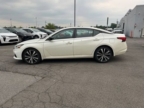 Used 2020 Nissan Altima 2.5 SR AWD/4WD image 3