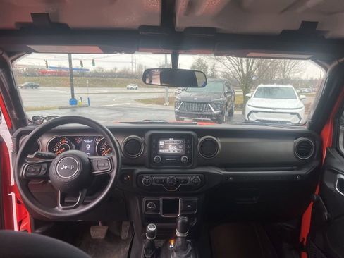 Used 2018 Jeep Wrangler Unlimited Sport image 5