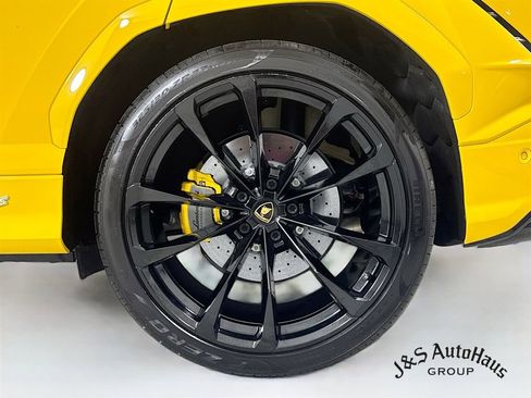 Used 2024 Lamborghini Urus S AWD/4WD image 40