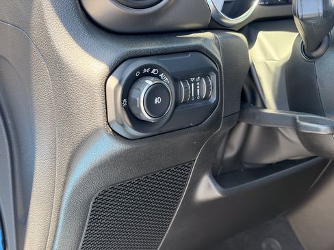 Used 2022 Jeep Wrangler Unlimited Sport AWD/4WD image 20