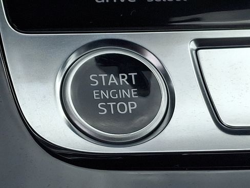 Used 2025 Audi Q7 3.0T Premium Plus image 25