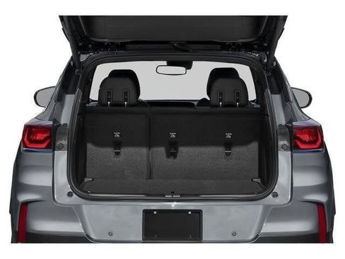Used 2024 Chevrolet TrailBlazer RS w/ Convenience Package FWD image 11
