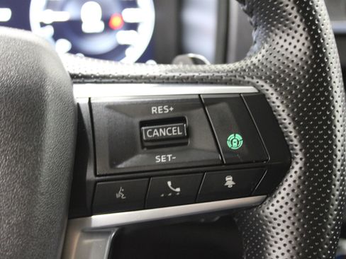 Used 2024 Mitsubishi Outlander SEL image 9