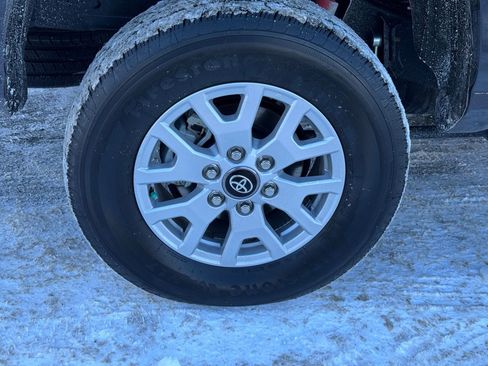 Used 2025 Toyota Tacoma SR5 image 7