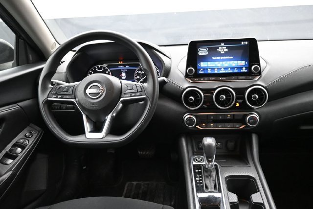 Used 2024 Nissan Sentra SV FWD image 6