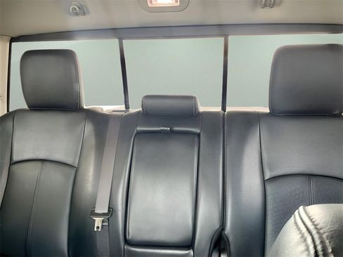 Used 2019 RAM 1500 Laramie w/ Convenience Group image 41