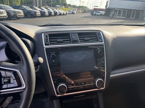 Used 2019 Subaru Outback 3.6R Touring w/ Popular Package #3A AWD/4WD image 23