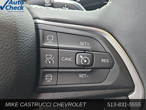 Used 2024 Jeep Grand Cherokee L Altitude AWD/4WD image 13