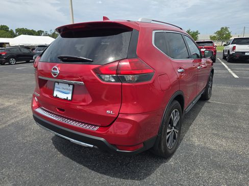 Used 2017 Nissan Rogue SL FWD image 4