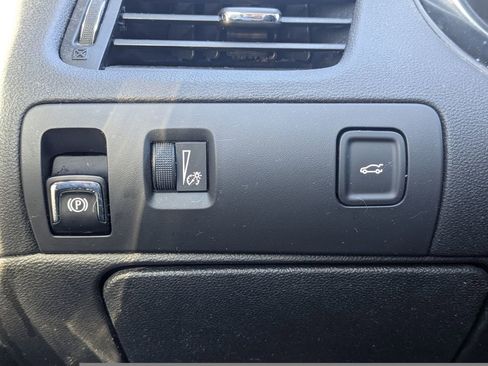 Used 2017 Chevrolet Impala LS image 23