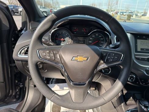 Used 2016 Chevrolet Cruze LT w/ Convenience Package image 21