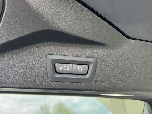 New 2026 BMW X5 xDrive40i w/ M Sport Package AWD/4WD image 33