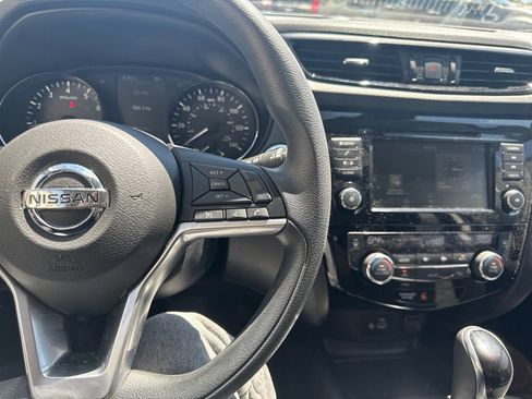 Used 2020 Nissan Rogue Sport SV AWD/4WD image 23