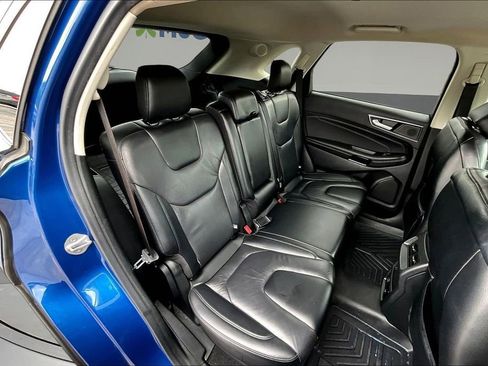 Used 2022 Ford Edge Titanium AWD/4WD image 24