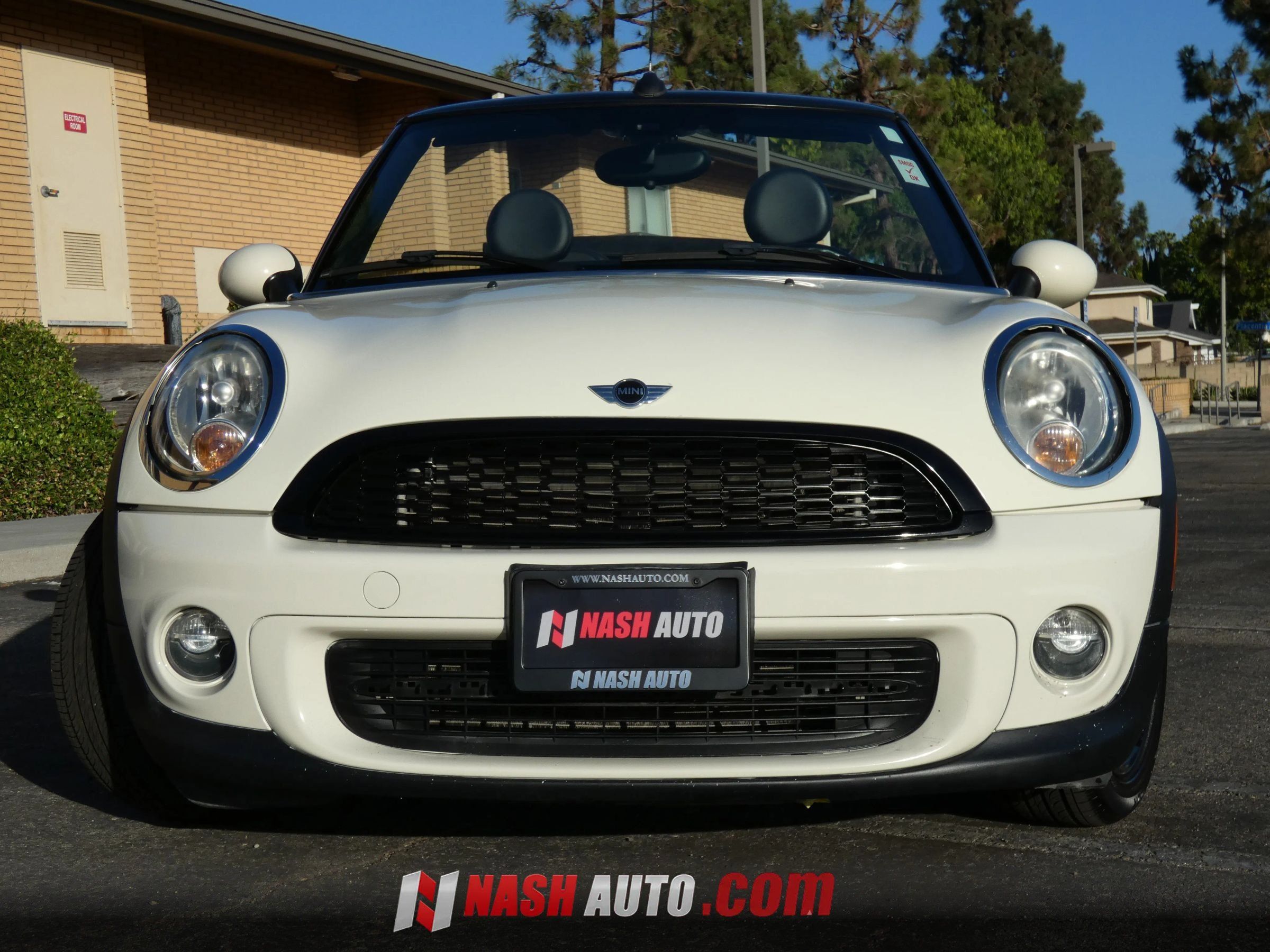 Used 2015 MINI Cooper Convertible FWD image 16