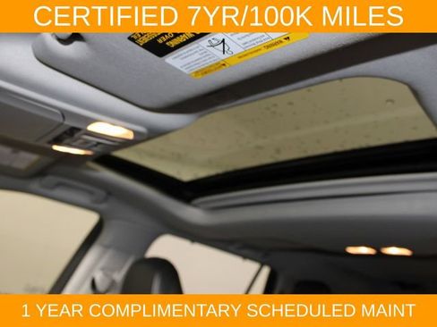 Used 2023 Toyota Highlander XLE AWD/4WD image 30