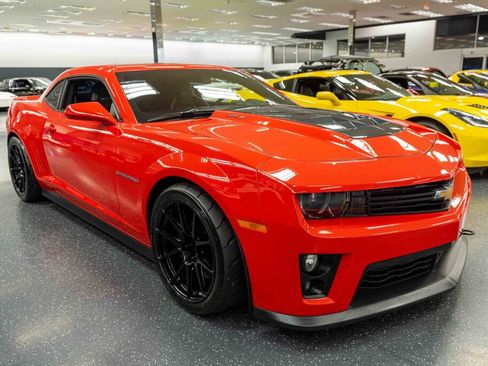 Used 2015 Chevrolet Camaro ZL1 image 3