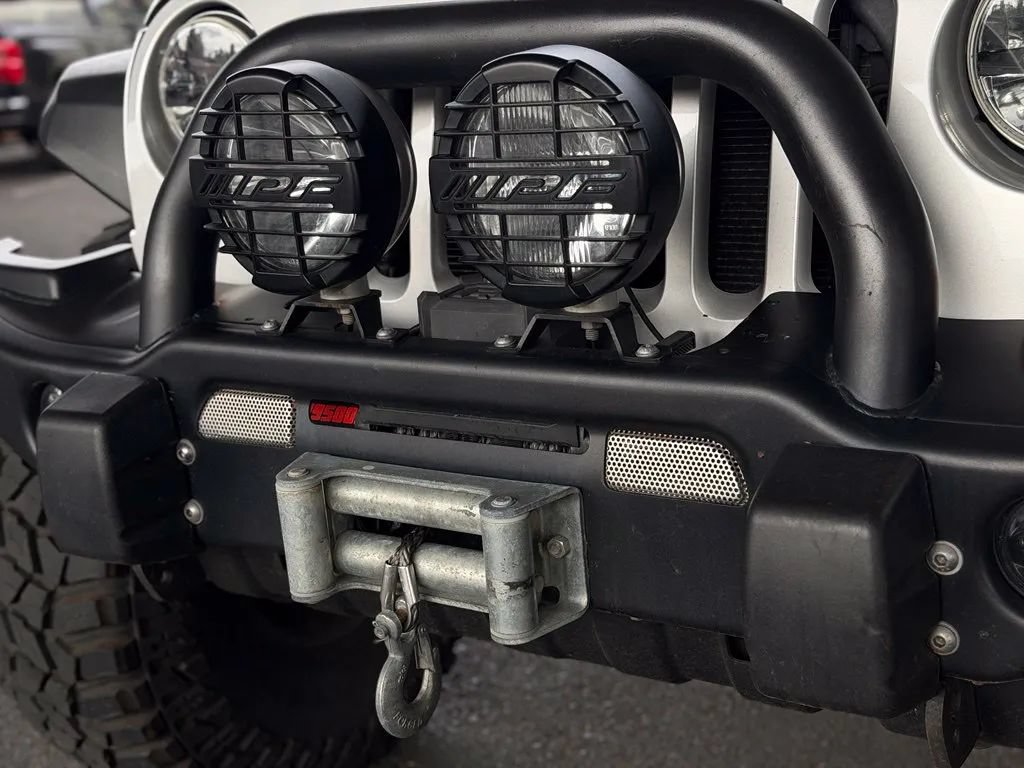 Used 2011 Jeep Wrangler Unlimited Rubicon w/ Dual Top Group AWD/4WD image 14