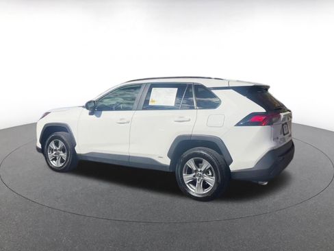 Used 2025 Toyota RAV4 LE image 10