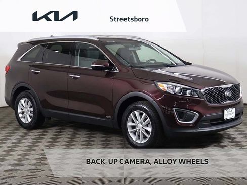 Used 2016 Kia Sorento AWD image 1