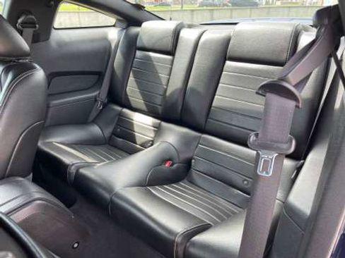 Used 2010 Ford Mustang Coupe RWD image 10