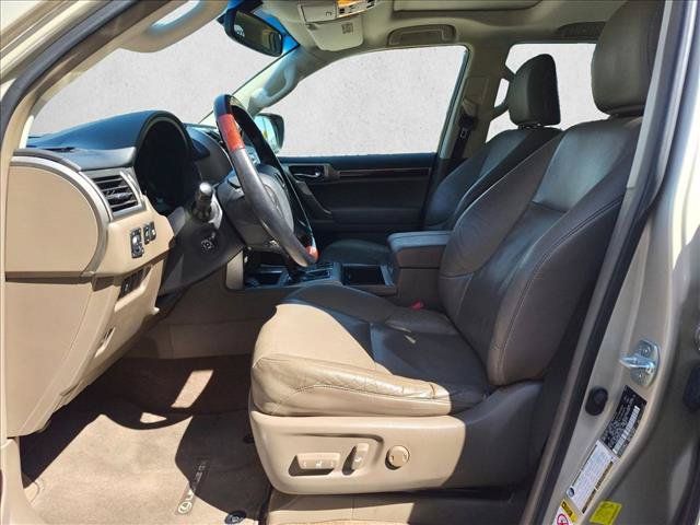 Used 2015 Lexus GX 460 w/ Premium Package AWD/4WD image 17