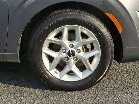 Used 2023 Kia Soul LX w/ Option Group 015 FWD image 11