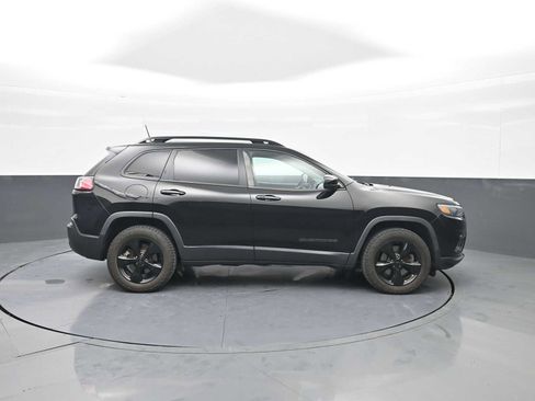 Used 2020 Jeep Cherokee Latitude Plus AWD/4WD image 9