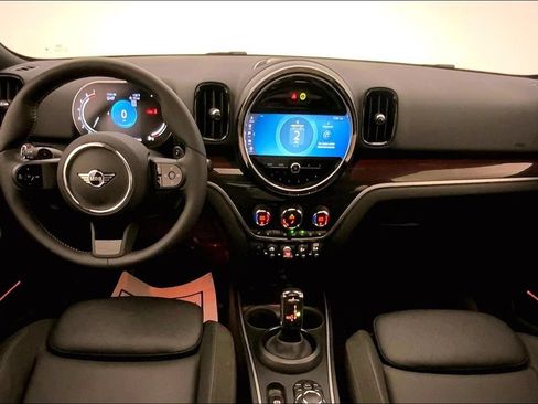 Used 2024 MINI Cooper Countryman S w/ Signature Upholstery Package AWD/4WD image 16