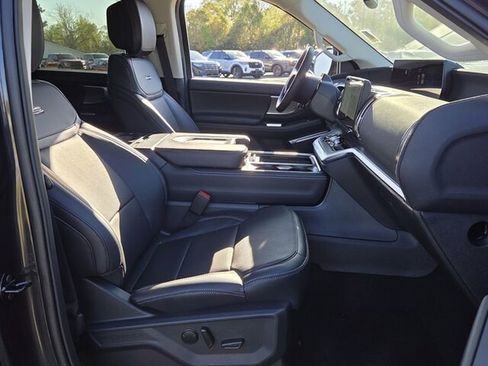 New 2026 Ford Expedition Platinum w/ Driver's Package AWD/4WD image 14