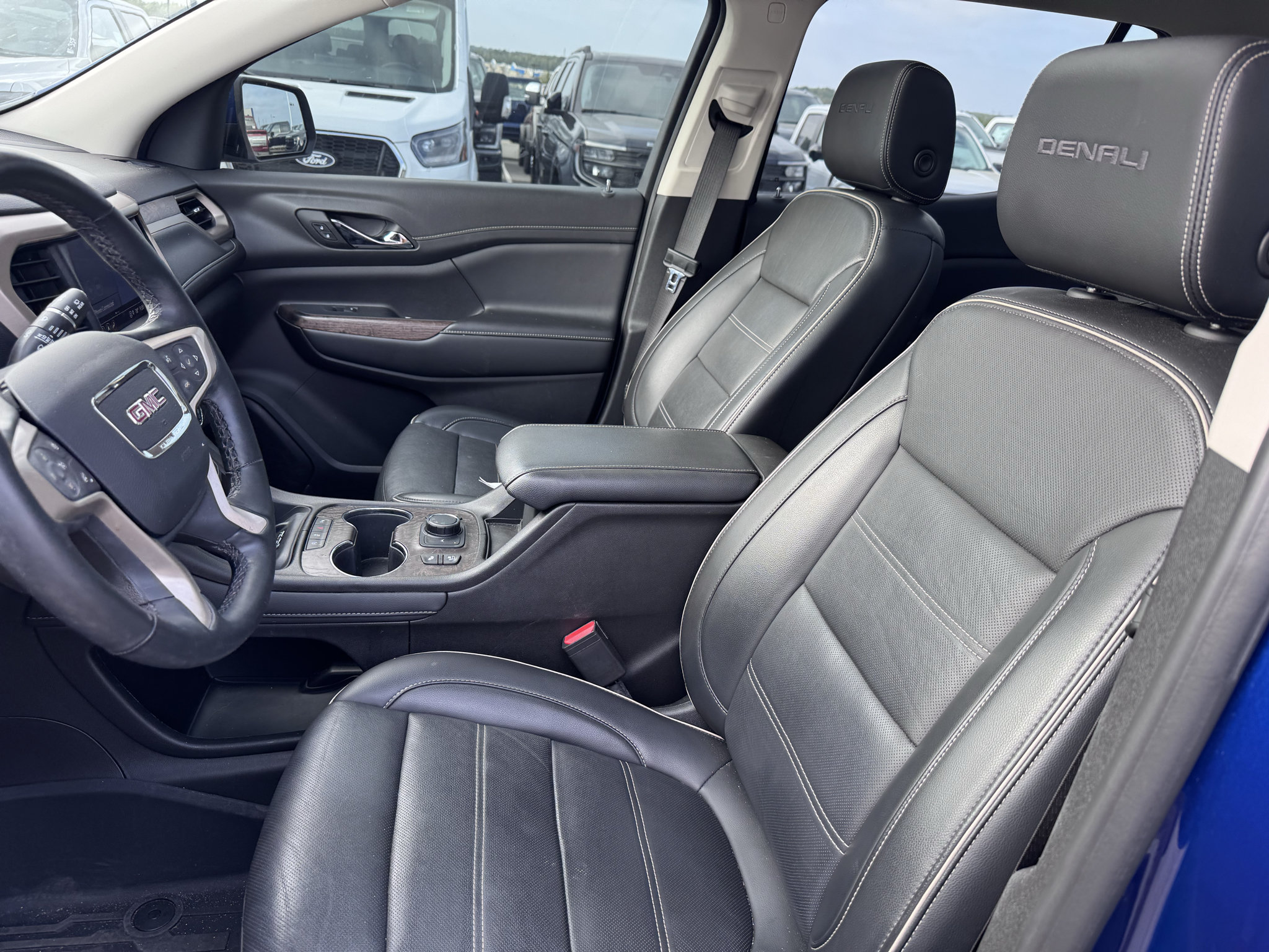 Used 2023 GMC Acadia Denali FWD image 16
