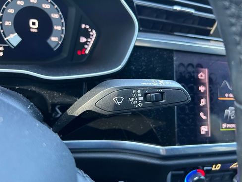 Used 2022 Audi Q3 2.0T Premium Plus image 21