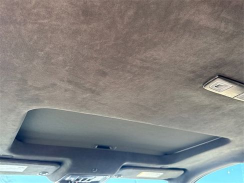 Used 2024 GMC Sierra 2500 AT4X image 17