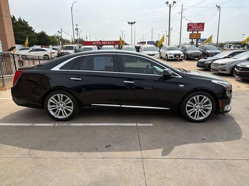 Used 2018 Cadillac XTS Luxury FWD image 4