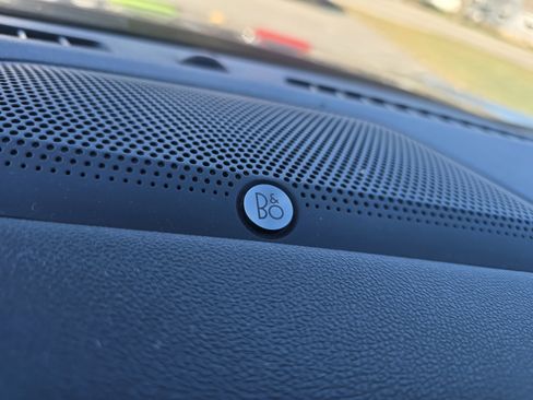 Used 2020 Ford Escape Titanium image 23