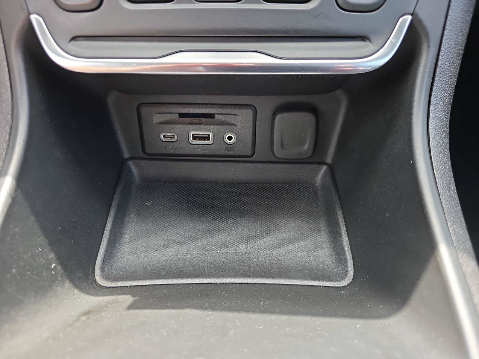Used 2020 GMC Terrain SLT FWD image 16