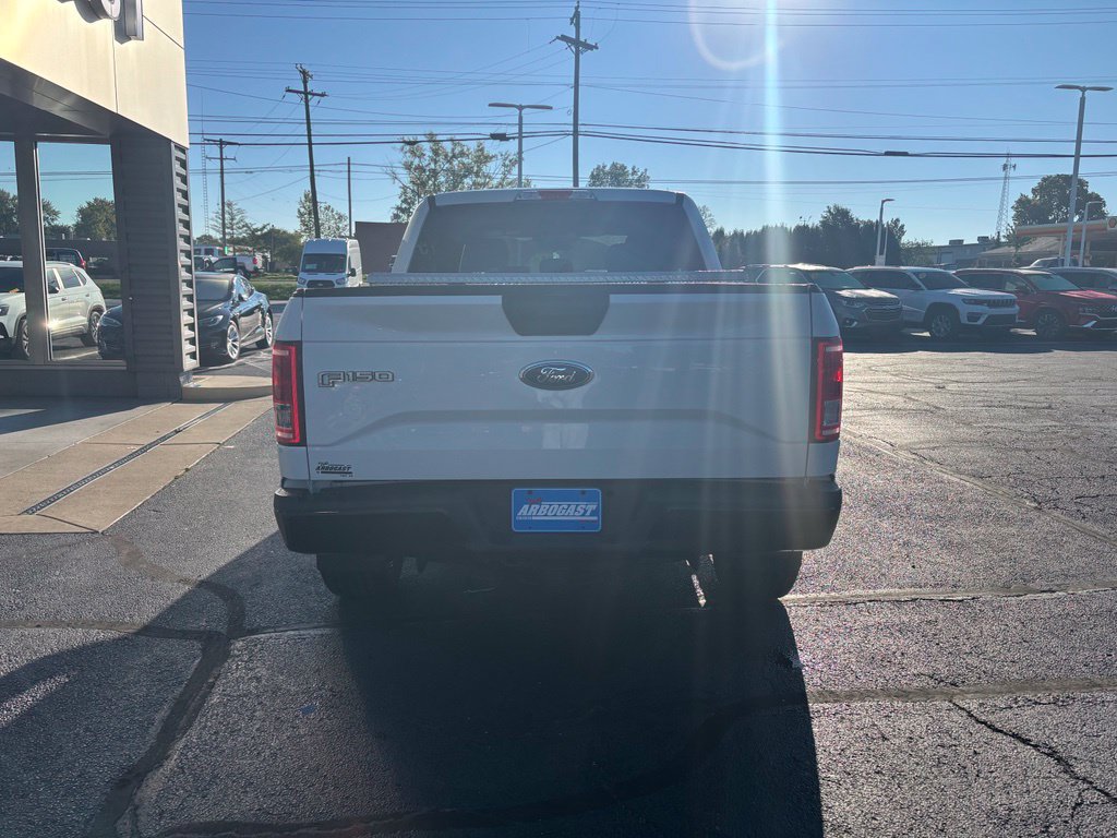Used 2017 Ford F150 XLT AWD/4WD image 6