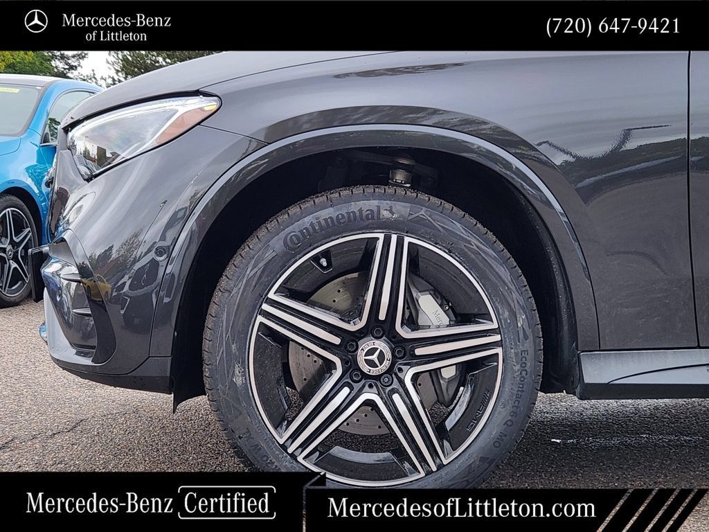 Certified 2025 Mercedes-Benz GLC 300 4MATIC image 9
