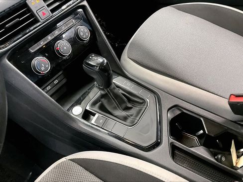 Used 2023 Volkswagen Taos S image 19