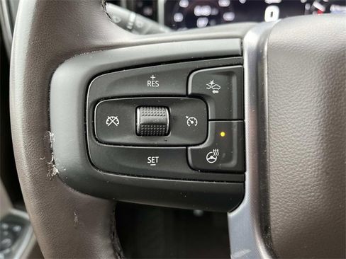 Used 2025 GMC Sierra 1500 SLT image 28