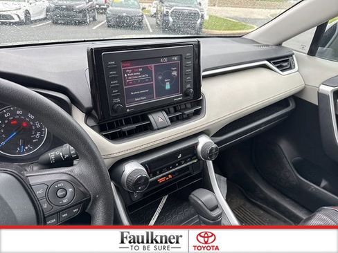 Used 2021 Toyota RAV4 XLE w/ Convenience Package AWD/4WD image 20