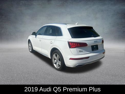 Used 2019 Audi Q5 2.0T Premium Plus w/ Premium Plus Package AWD/4WD image 3