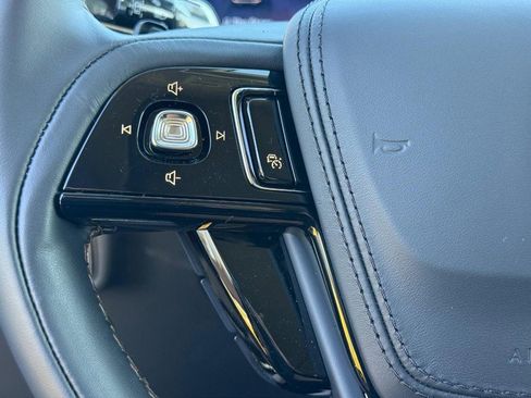 New 2026 Lincoln Aviator Reserve w/ Jet Appearance Package image 10