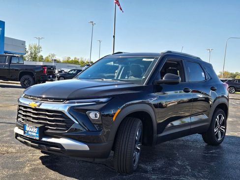 New 2026 Chevrolet TrailBlazer LT w/ Convenience Package image 3