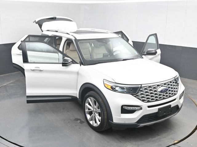 Used 2022 Ford Explorer Platinum w/ Equipment Group 601A AWD/4WD image 56