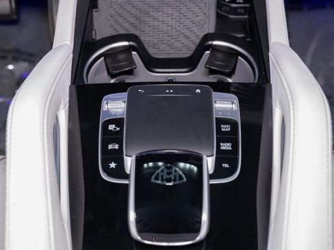 Certified 2023 Mercedes-Benz Maybach GLS 600 4MATIC image 27