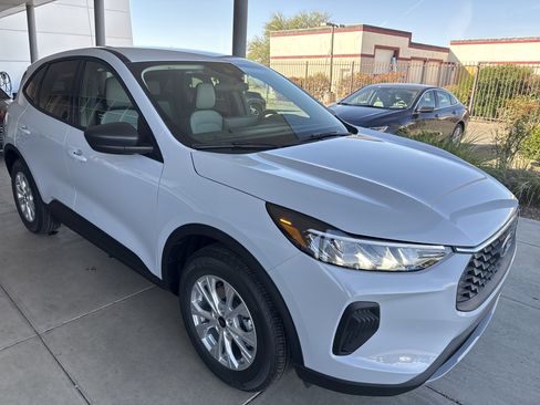 New 2026 Ford Escape Active w/ Tech Pack #1 image 3
