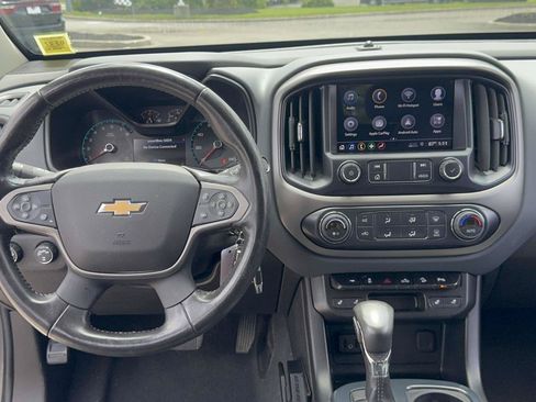 Used 2022 Chevrolet Colorado Z71 AWD/4WD image 21