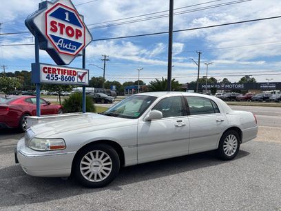Used 2004 Lincoln Town Car Ultimate
